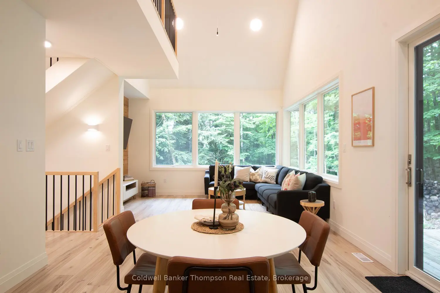 84 Vernon Lane photo 5