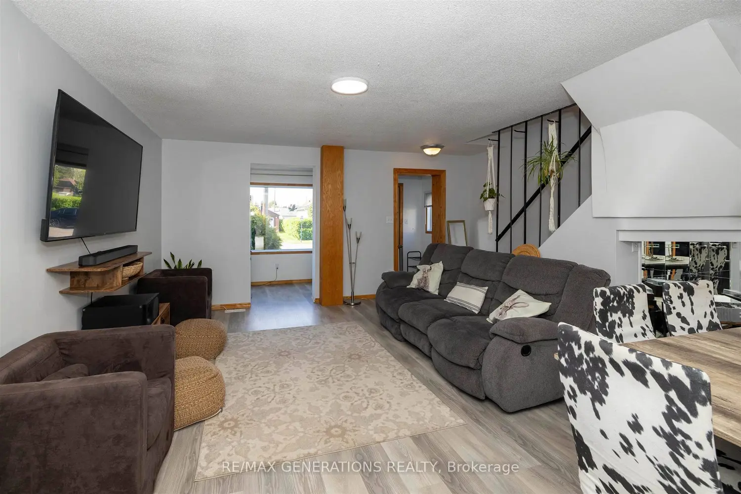 404 Amelia Street photo 2