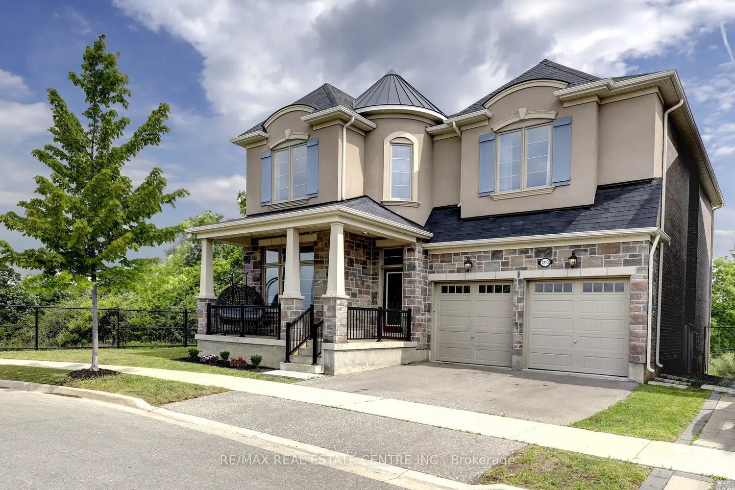 1213 Sweetfern Crescent