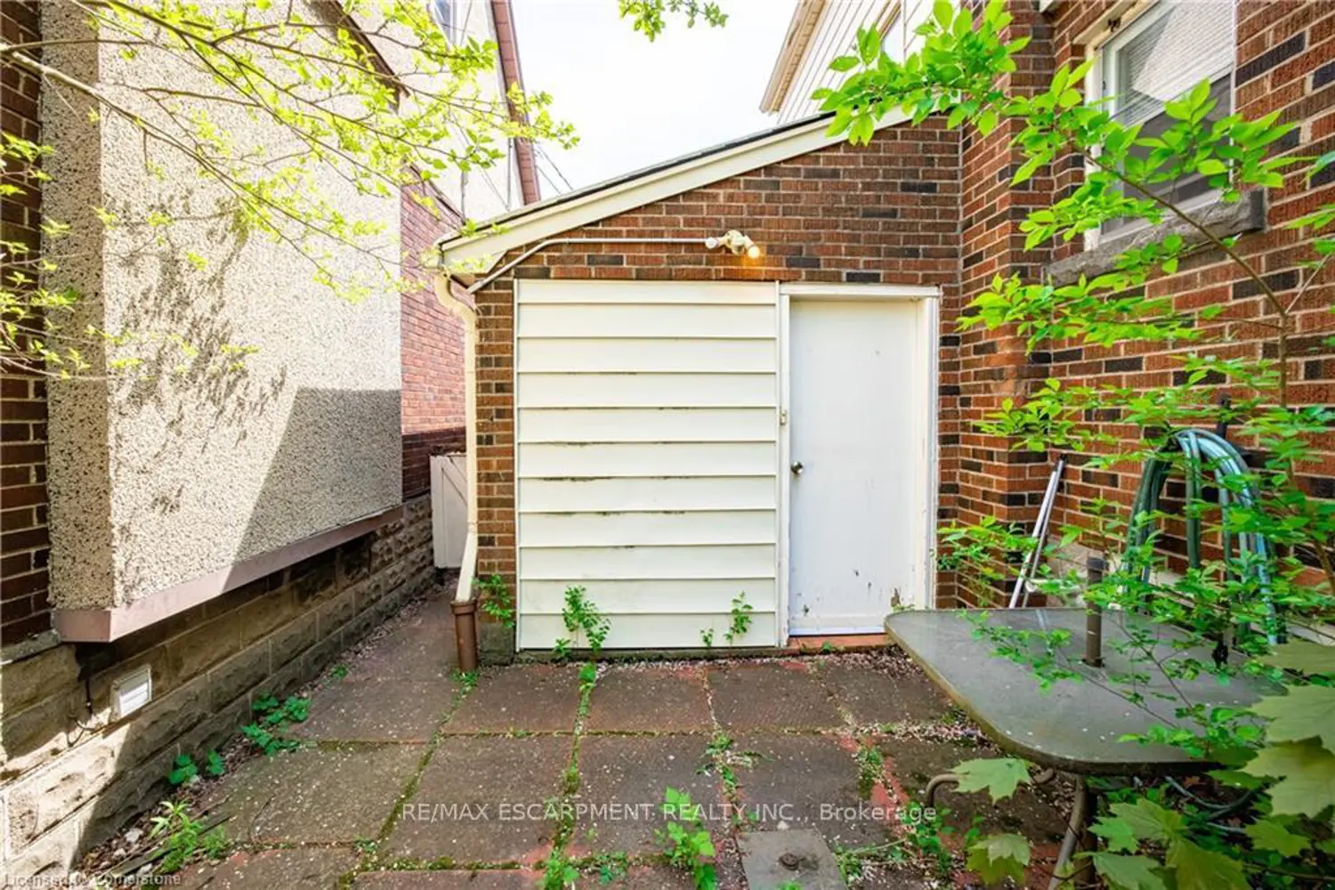 136 Glen Road photo 5