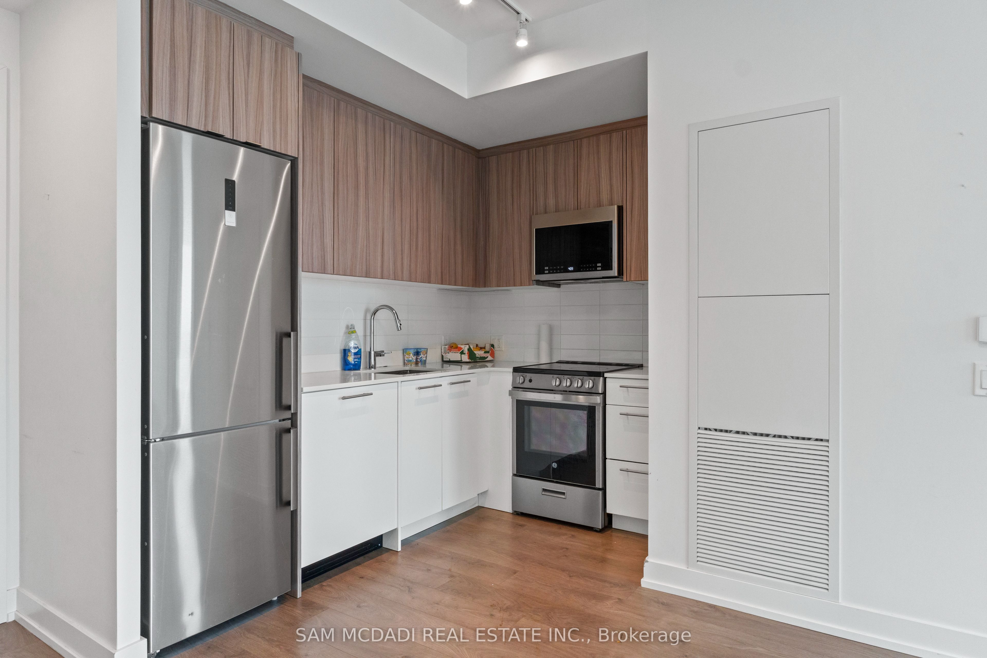 1107-225 Veterans Drive, Brampton, ON, L7A 0B6 photo 4