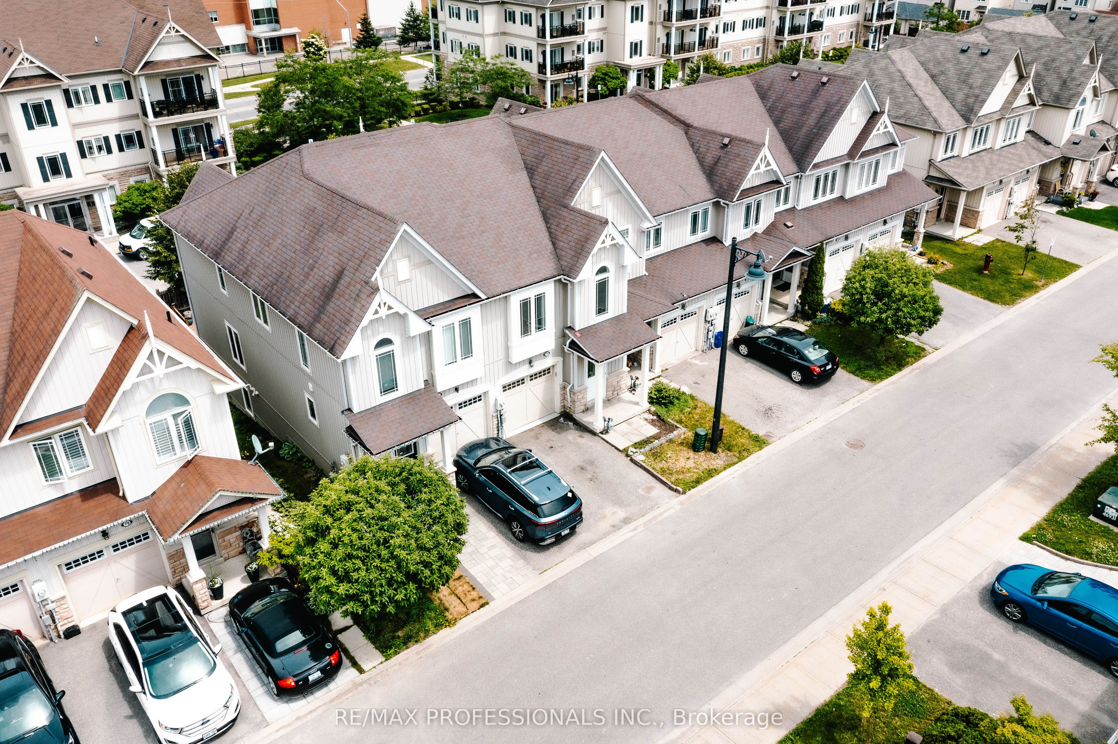 71 Connell Lane, Clarington, ON, L1C 0L1 photo 2