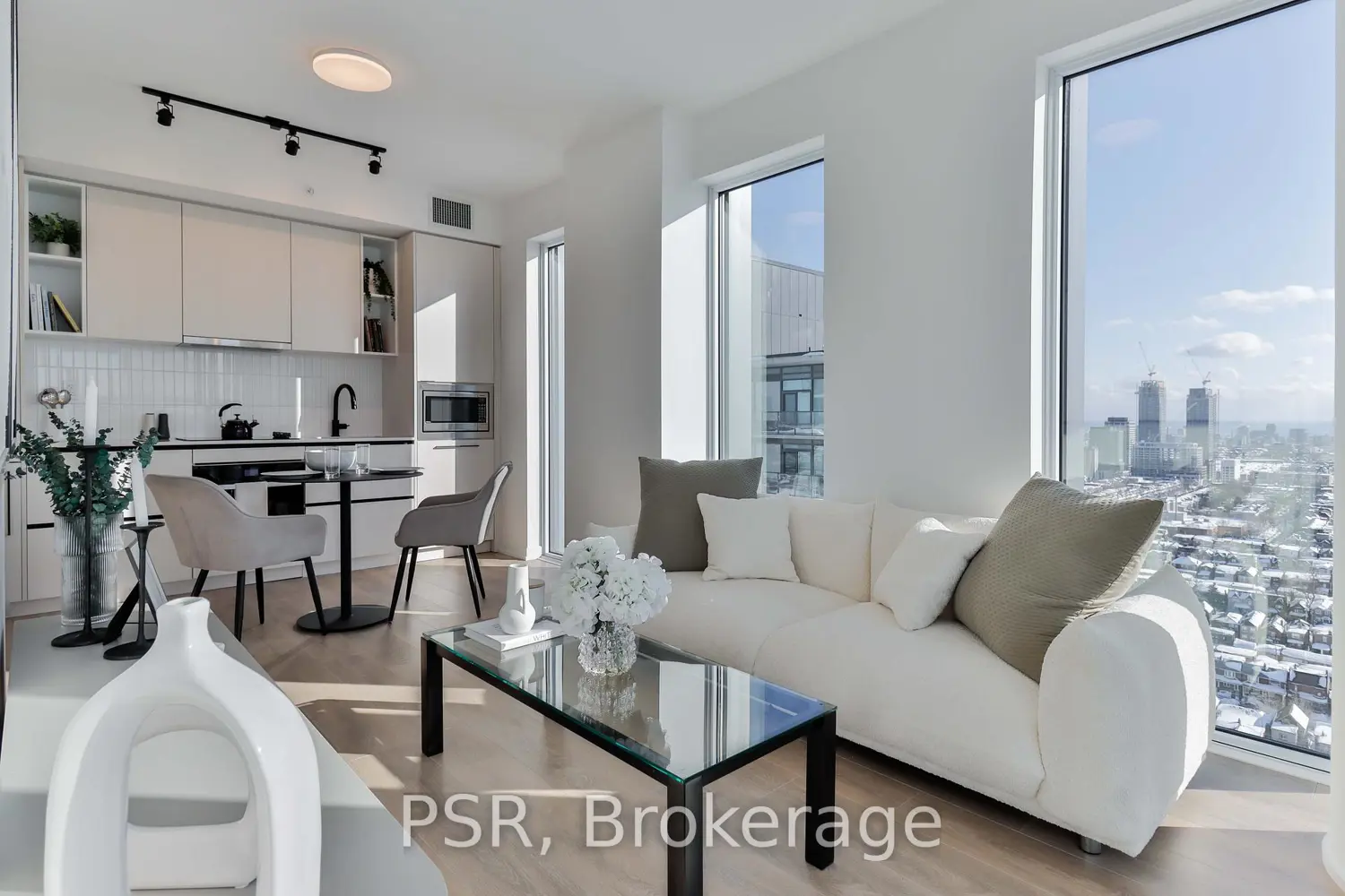 1285 Dupont Street 2402
