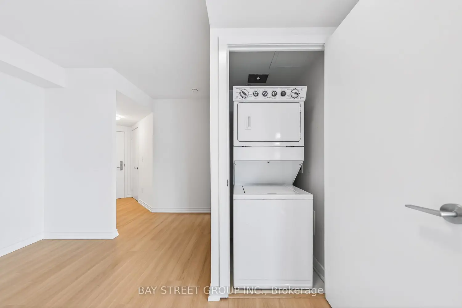 5740 Yonge Street 2009 photo 5