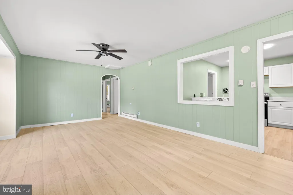302 Pine Way, Salisbury, MD 21804 photo 2
