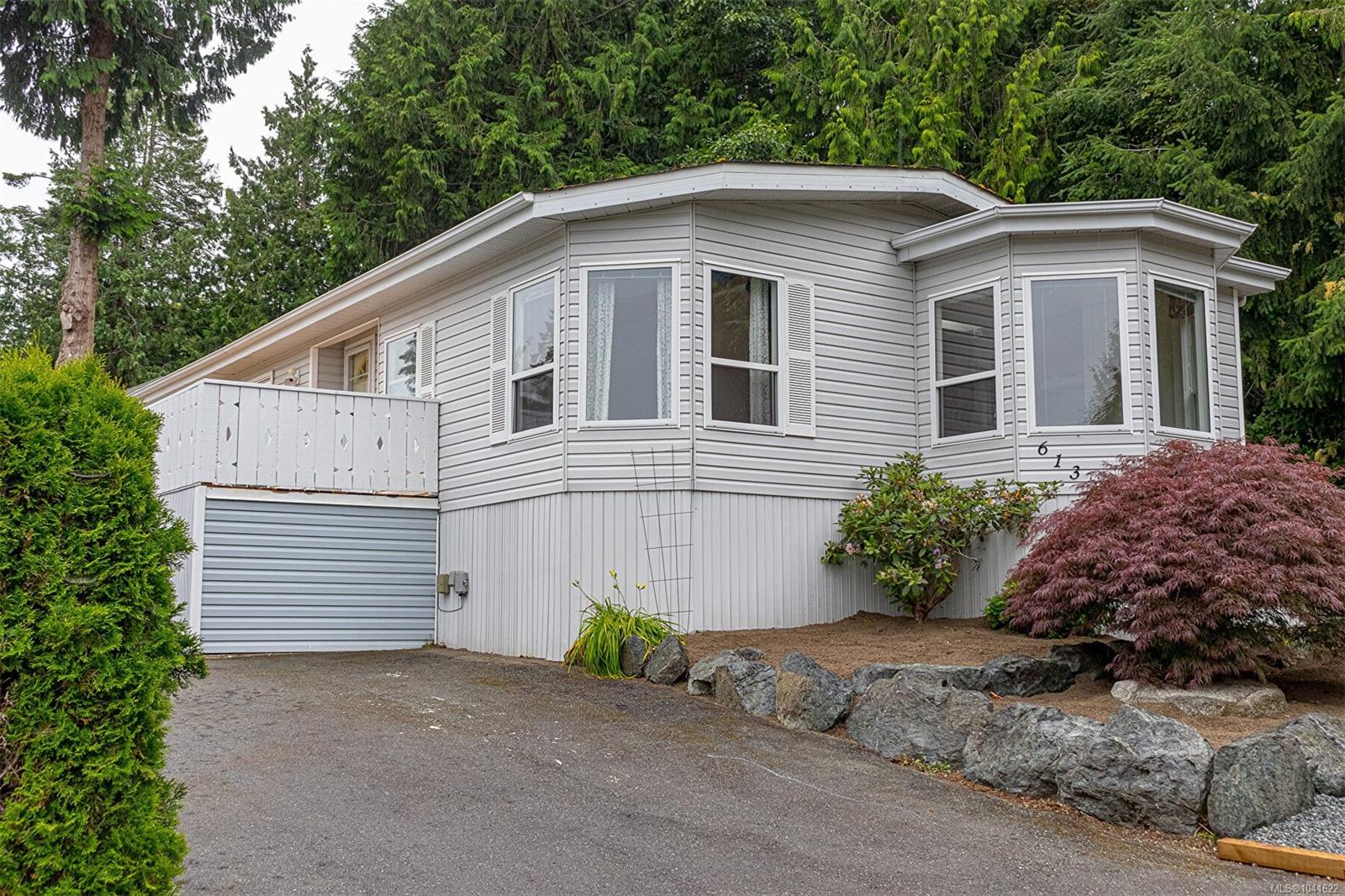 #613-2850 Stautw Road, Central Saanich, BC, V8M 2C9
