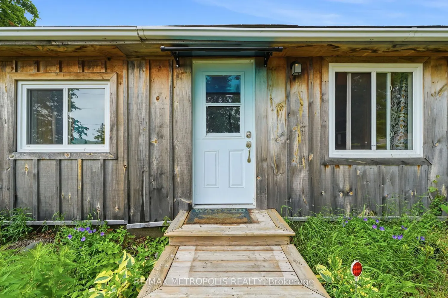 532 Mitchell Road photo 4