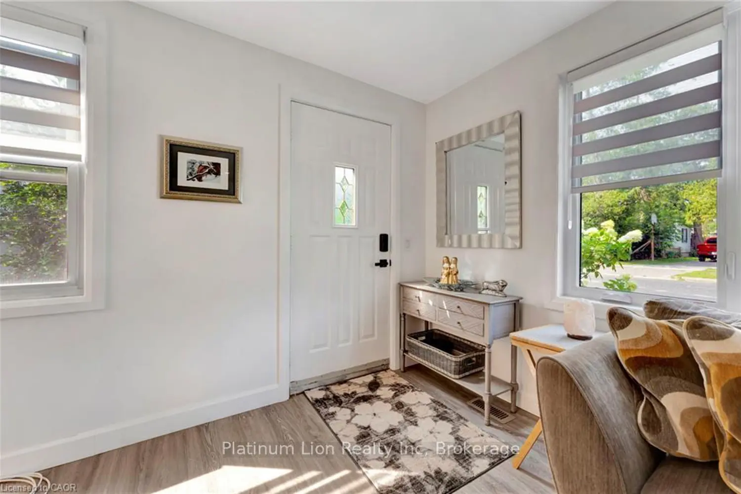 275 Talbot Street photo 4