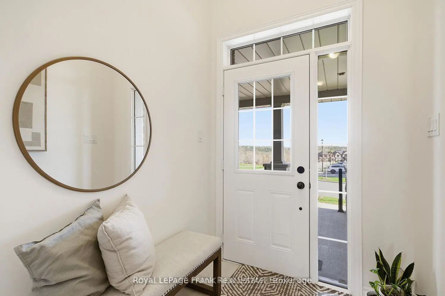 15 Highlands Boulevard photo 4