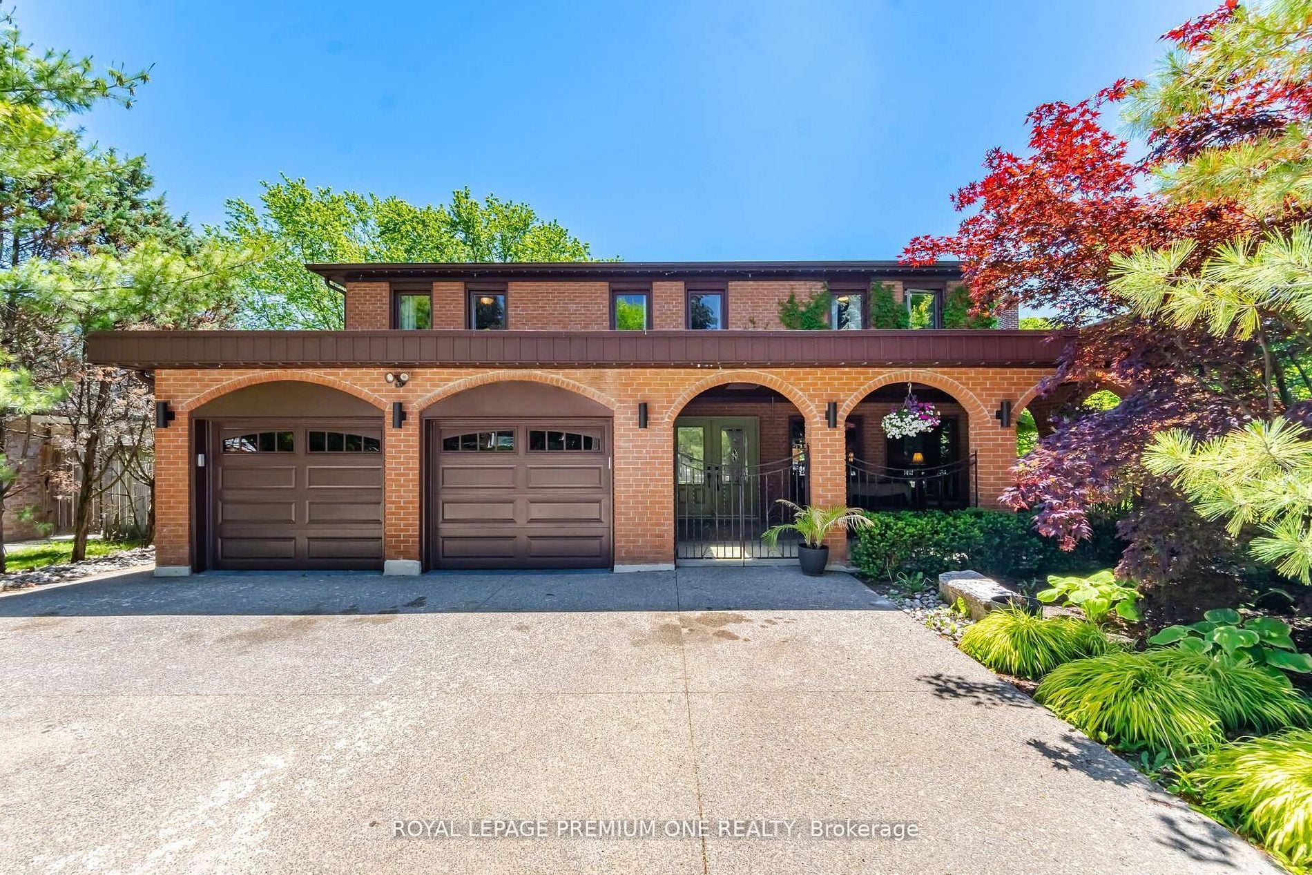 2301 Nikanna Road, Mississauga, ON, L5C 2W8