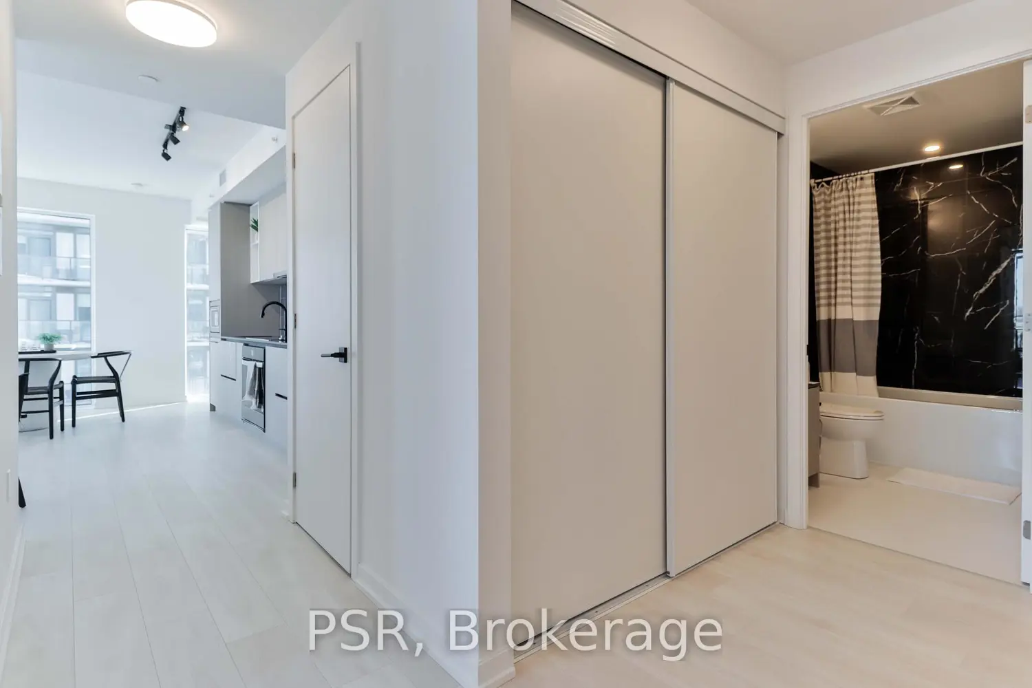 1285 Dupont Street 1510