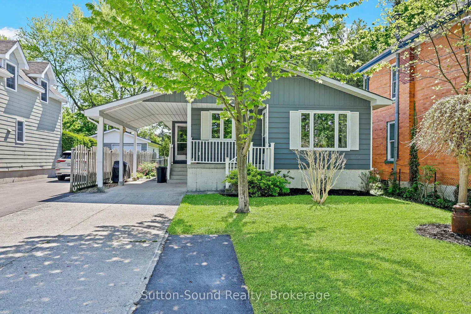 1565 7Th Avenue photo 2