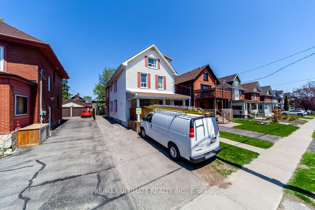 128 Elgin Street E, Oshawa, ON, L1G 1T3