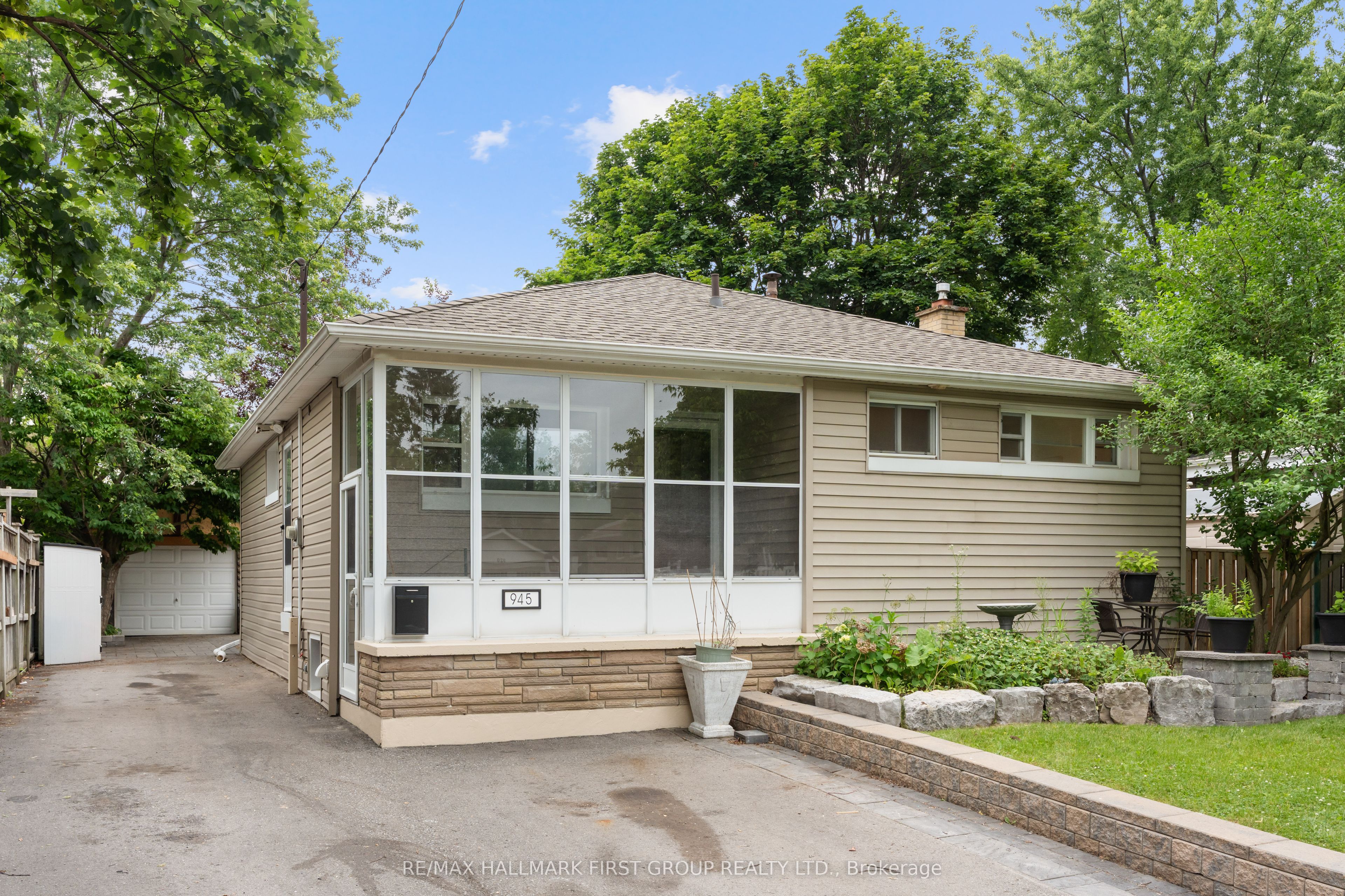 945 Donovan Crescent, Whitby, ON, L1N 3G4 photo 2