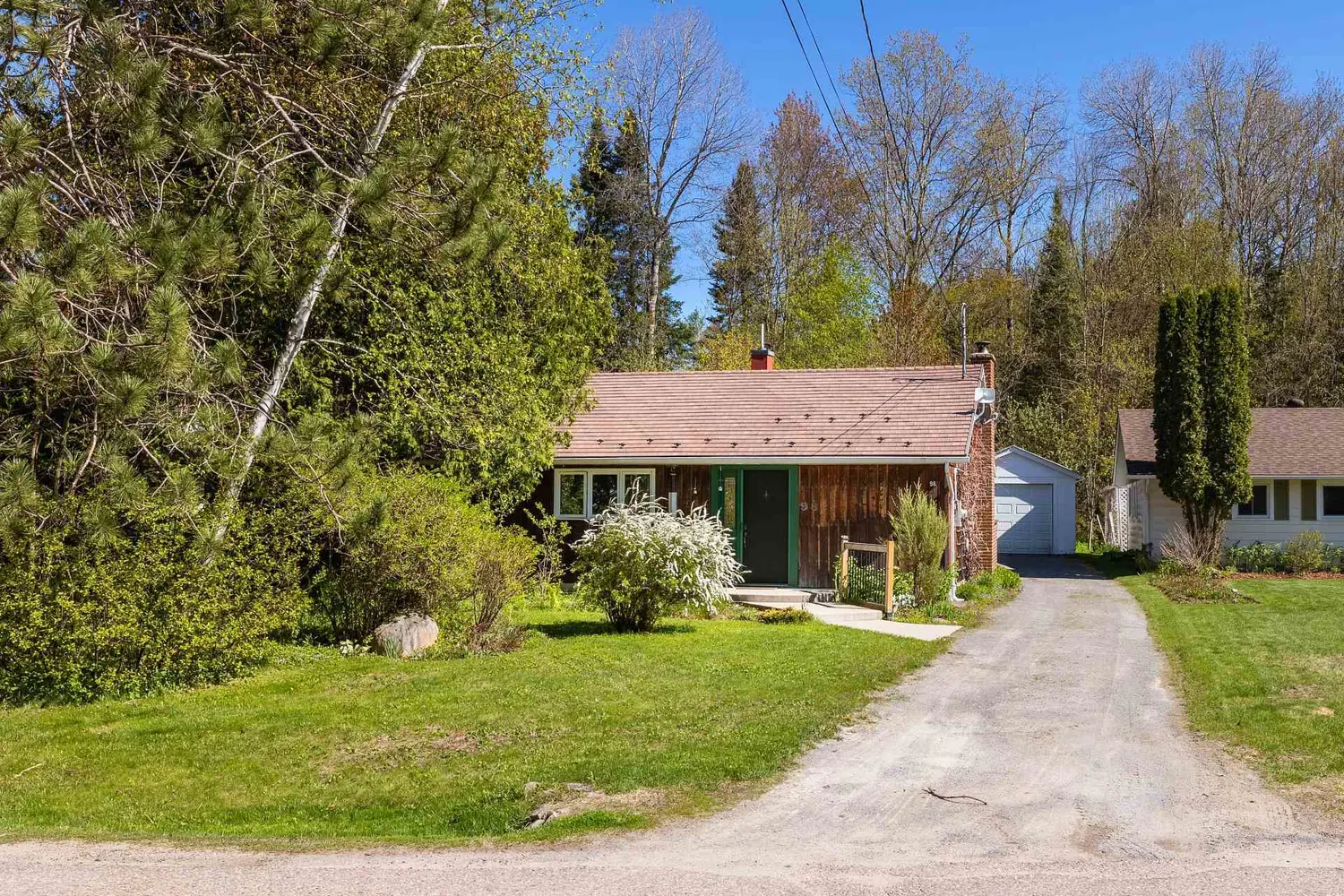 98 Glendale Avenue photo 4