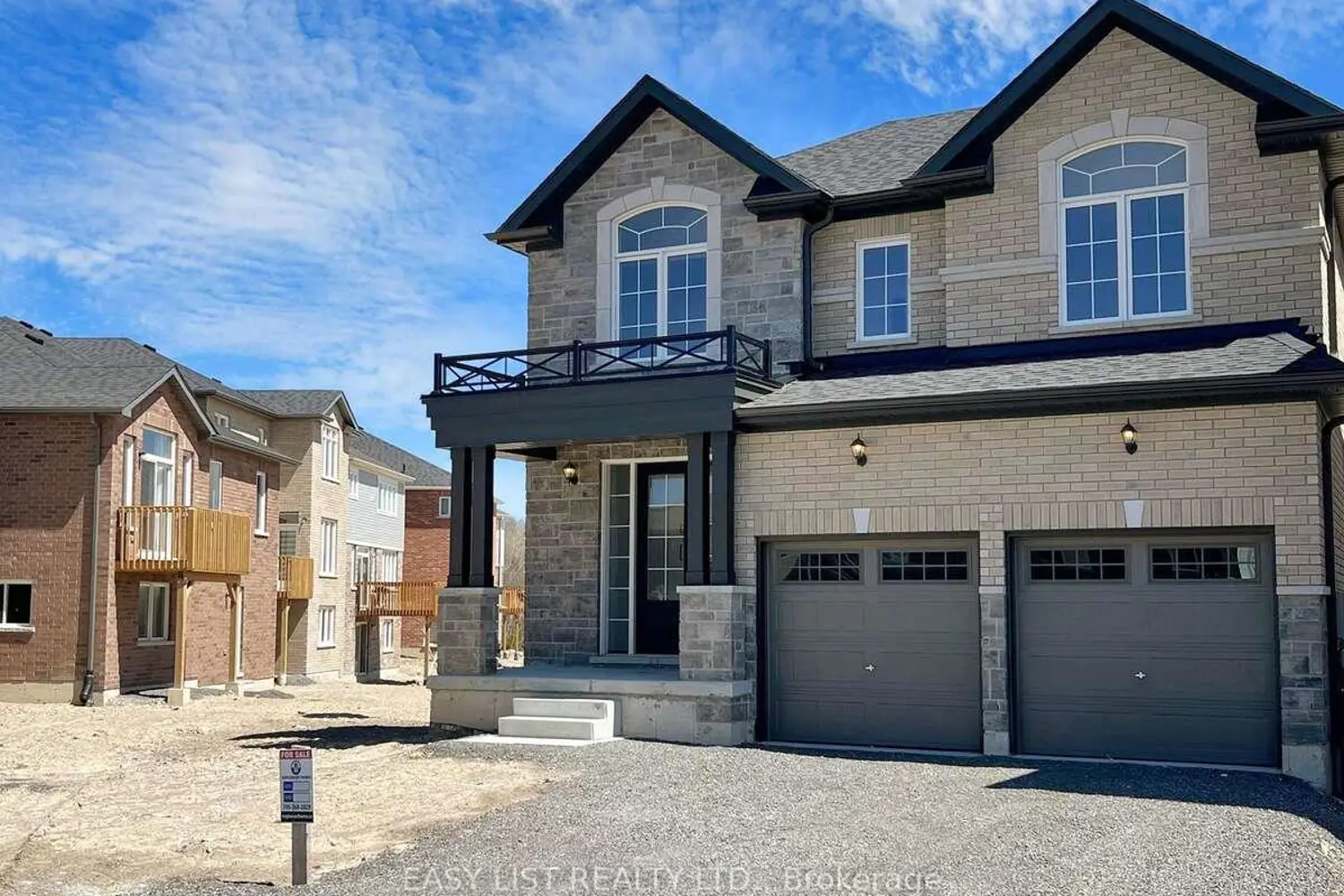 64 York Drive photo 3