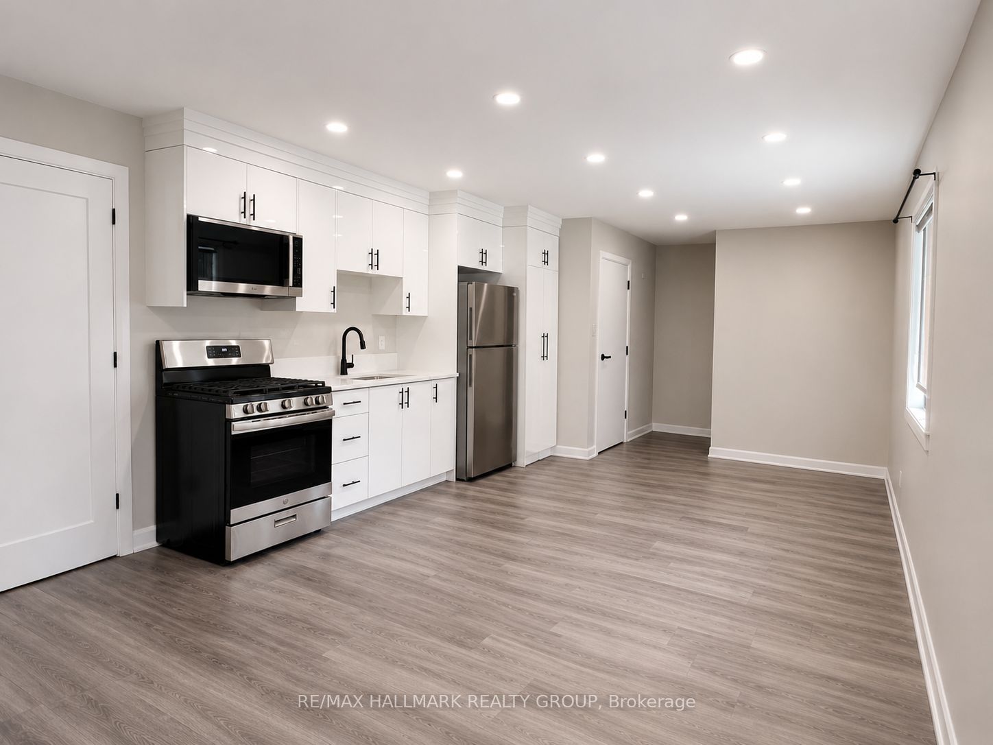 3B-131 Camelia Avenue, Ottawa, ON, K1K 2X5