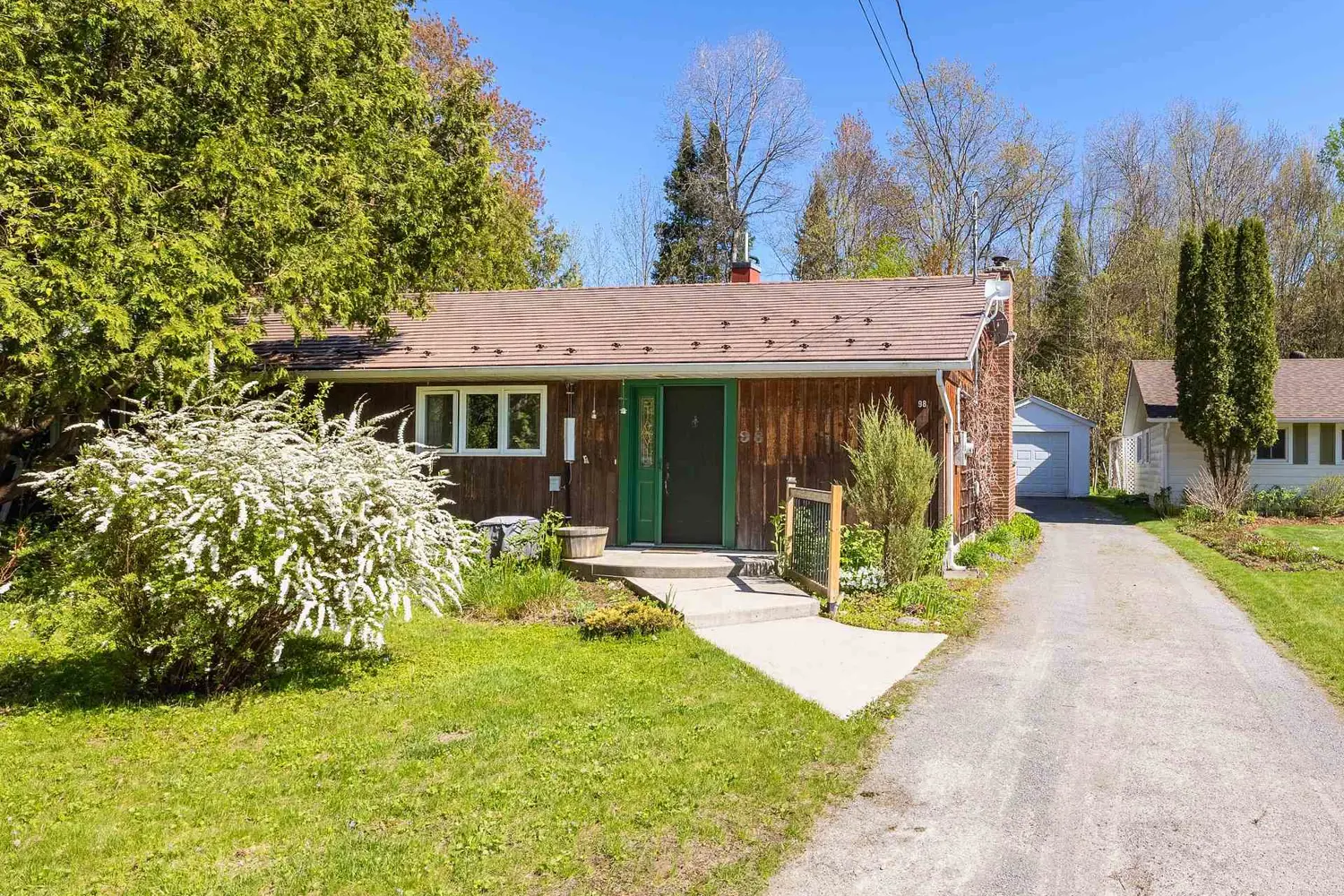 98 Glendale Avenue photo 3