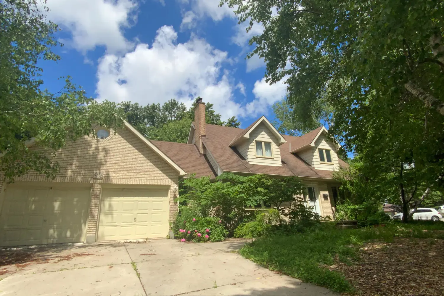 212 Chesham Place