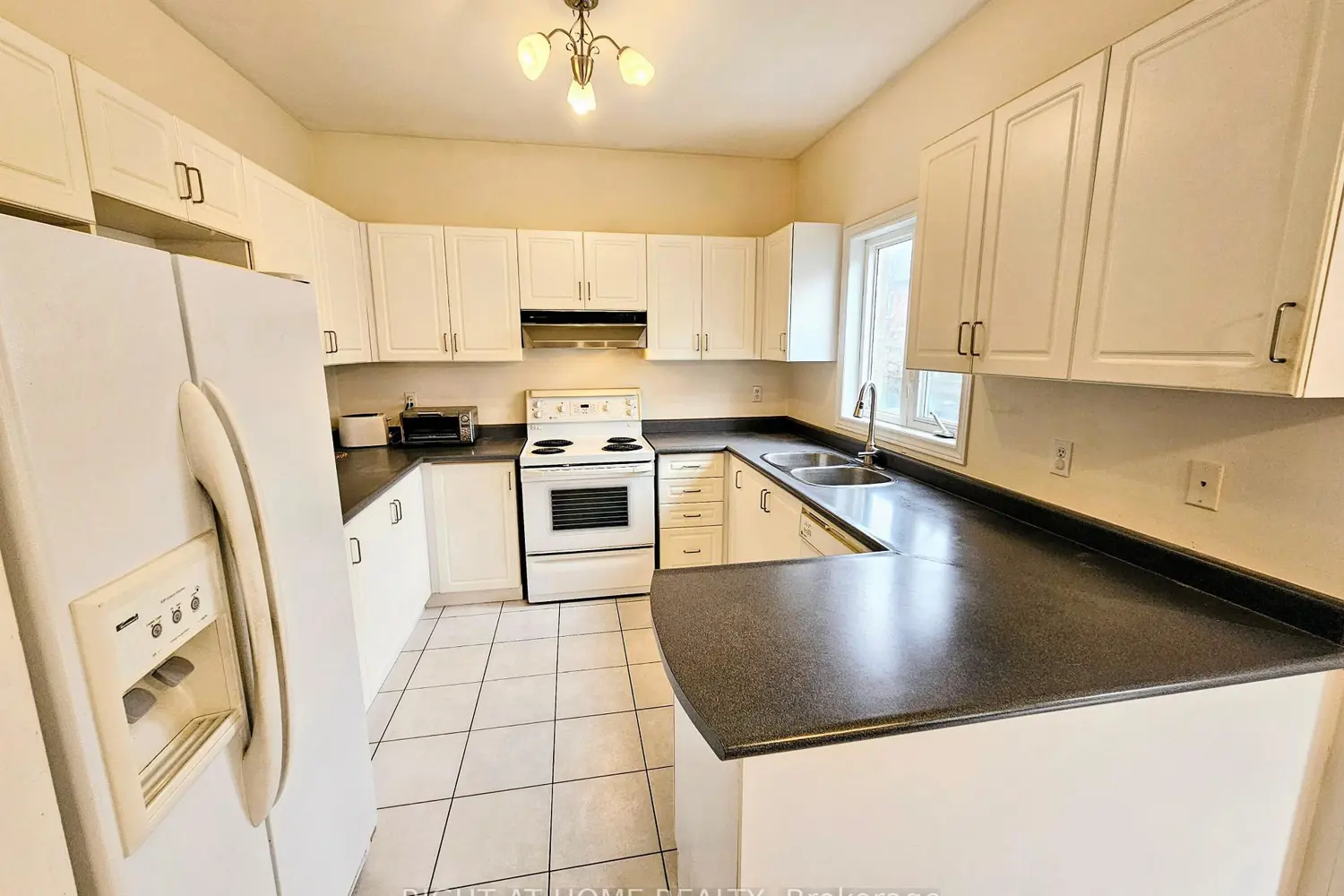 188 Silver Linden Drive photo 5