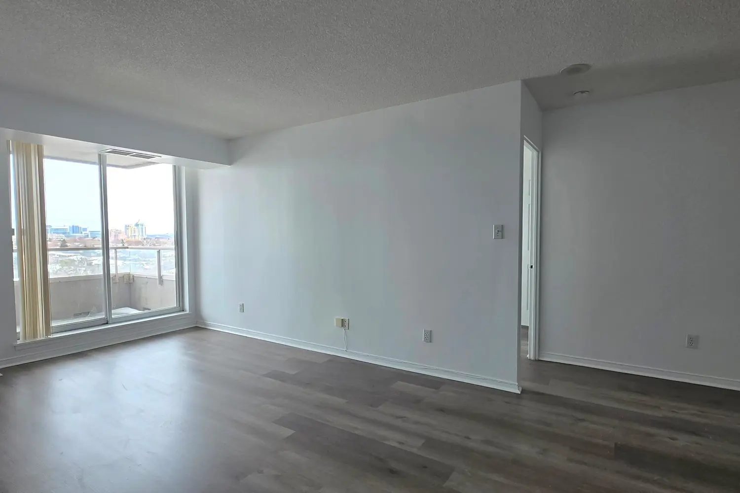 18 Hillcrest Avenue 1403 photo 4