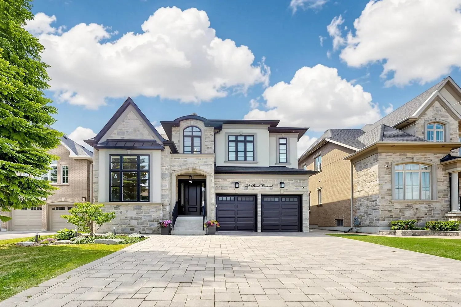 55 Bond Crescent