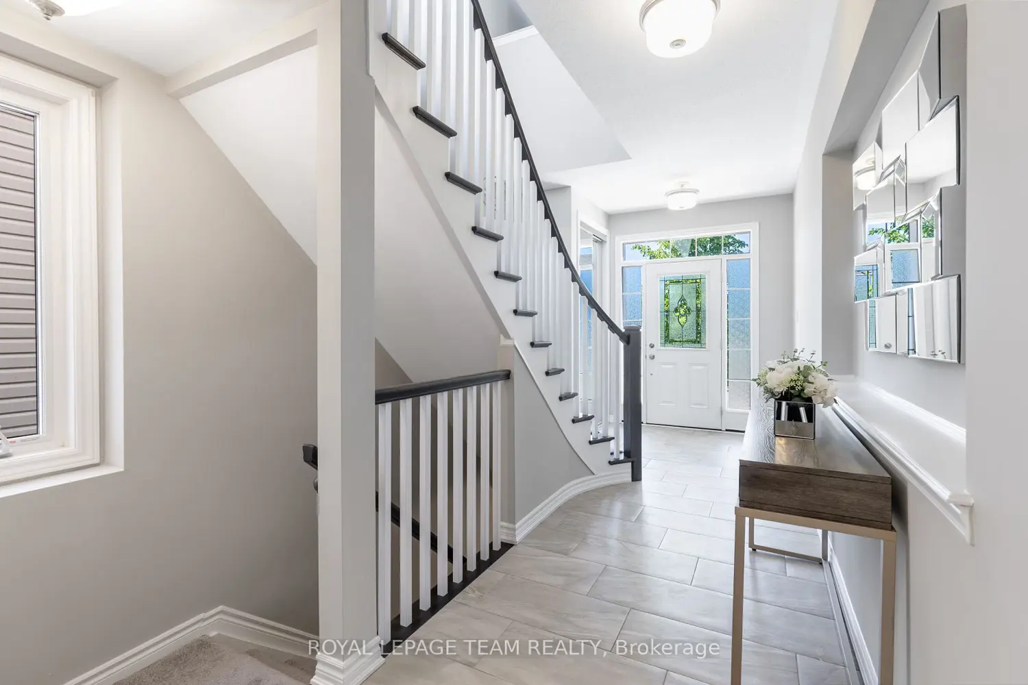 12 Oxalis Crescent photo 4