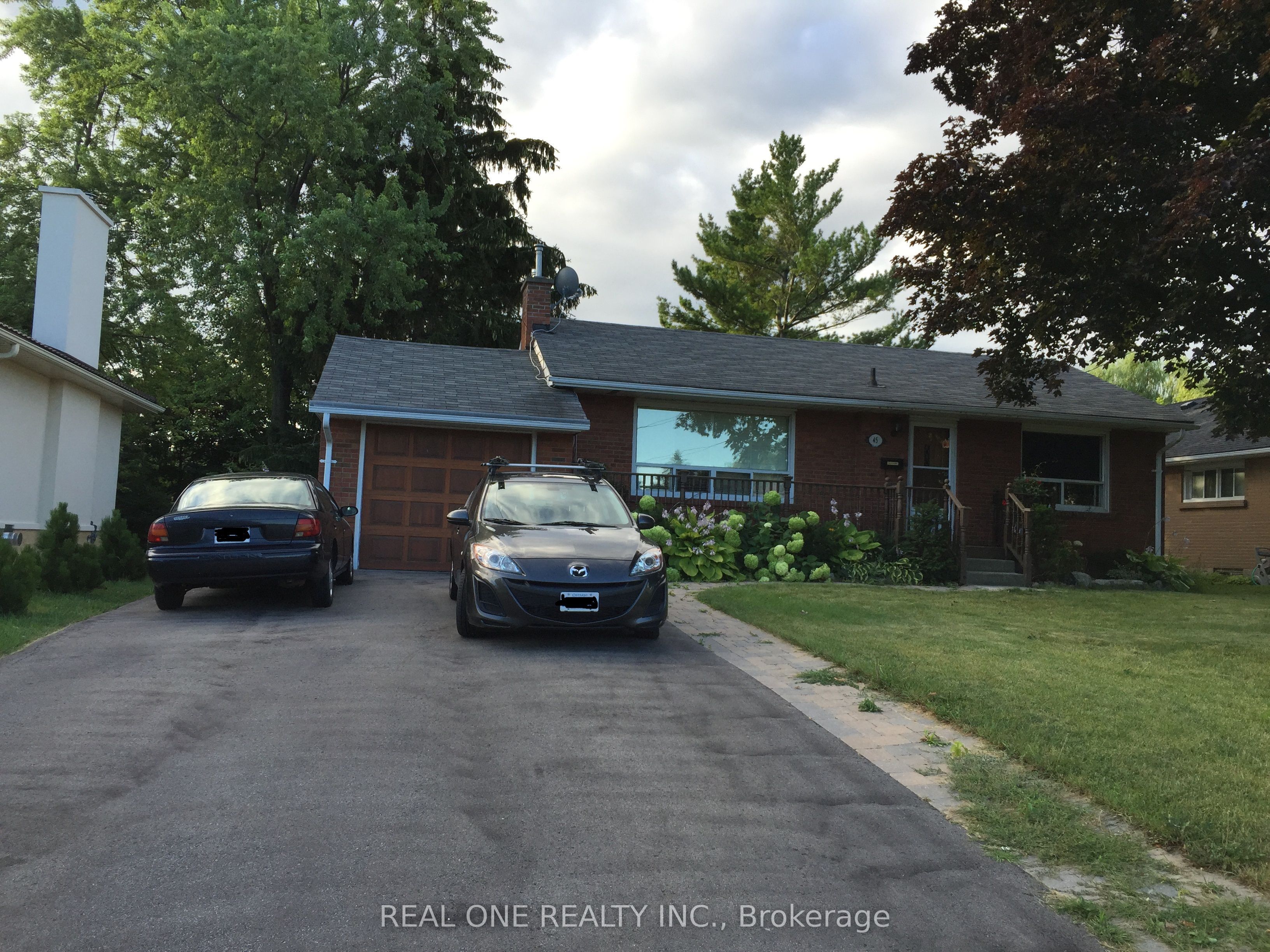 - Bsmt-45 River Road, Mississauga, ON, L5M 1R6