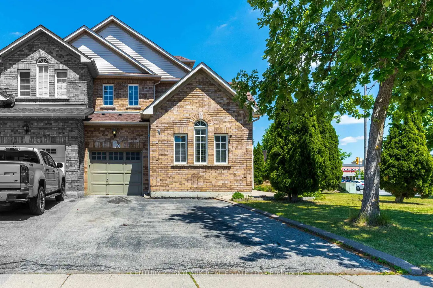95 Via Romano Way