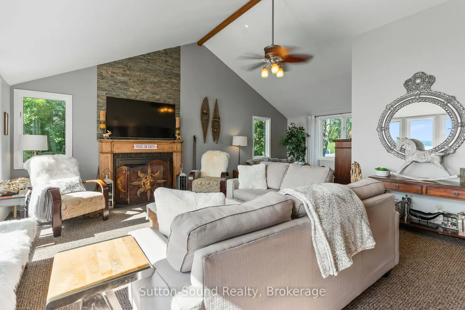 427 Balmy Beach Road photo 4