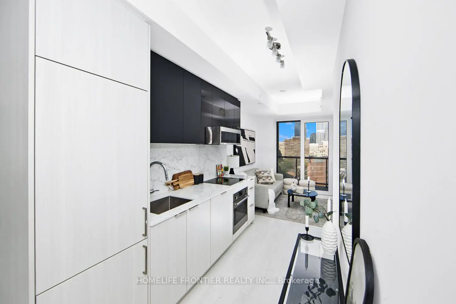 308 Jarvis Street 1405 photo 5
