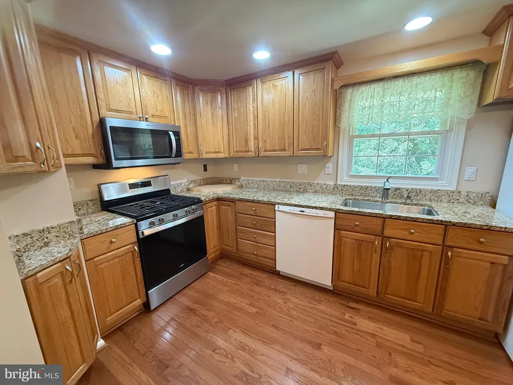 4007 Brewster Lane, Waldorf, MD 20601 photo 5