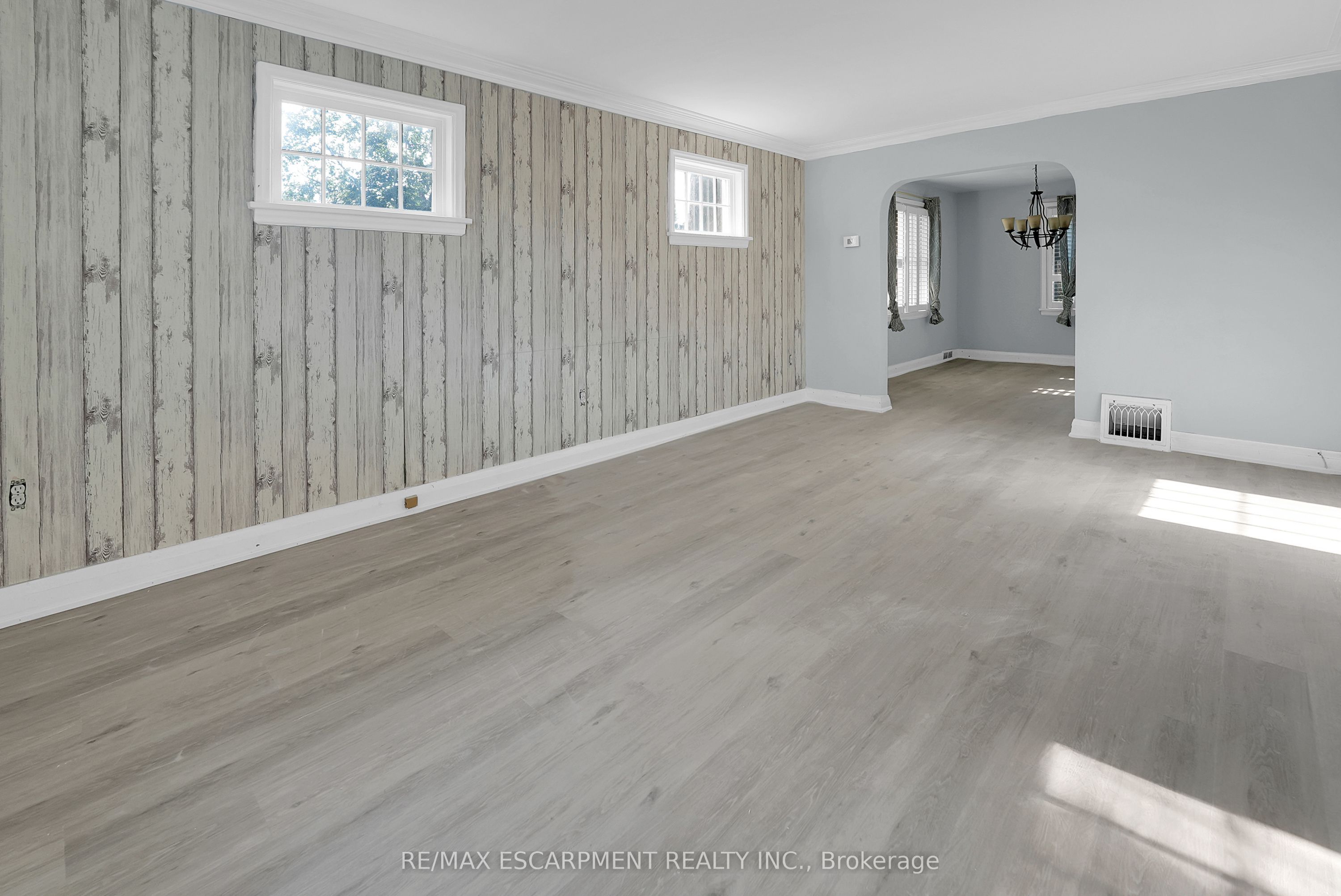 9 Arlington Avenue, St. Catharines, ON, L2P 3A3 photo 5