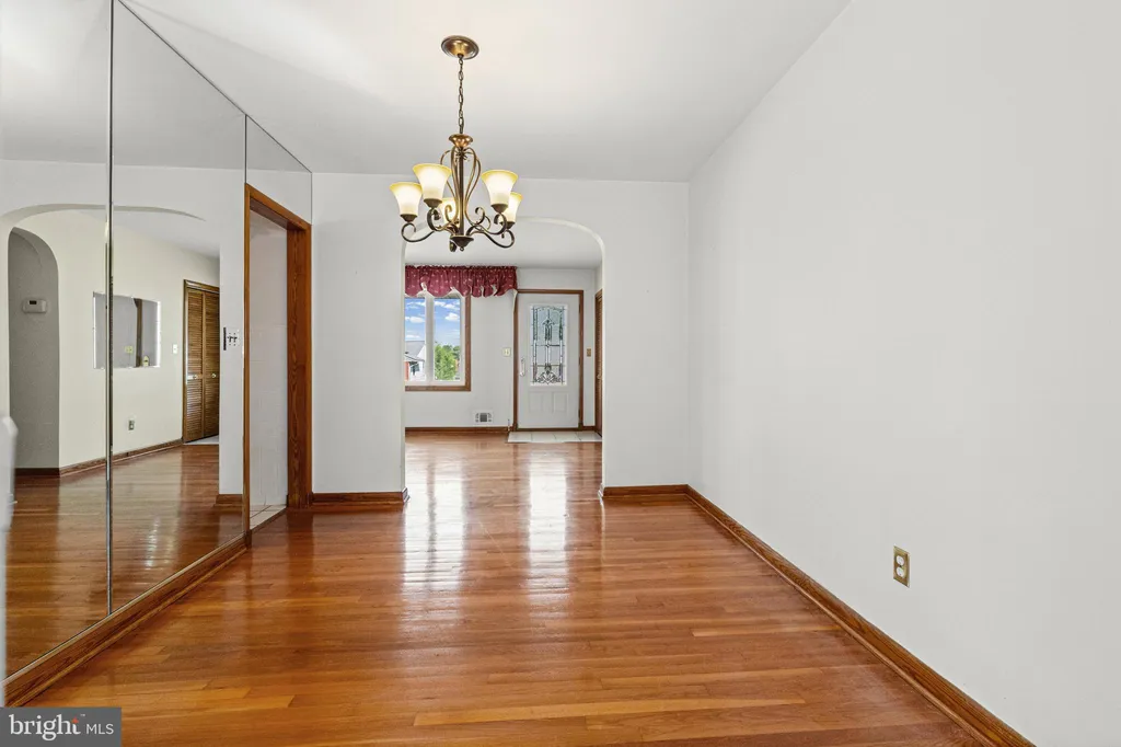 8806 Ashford Road, Baltimore, MD 21234 photo 4