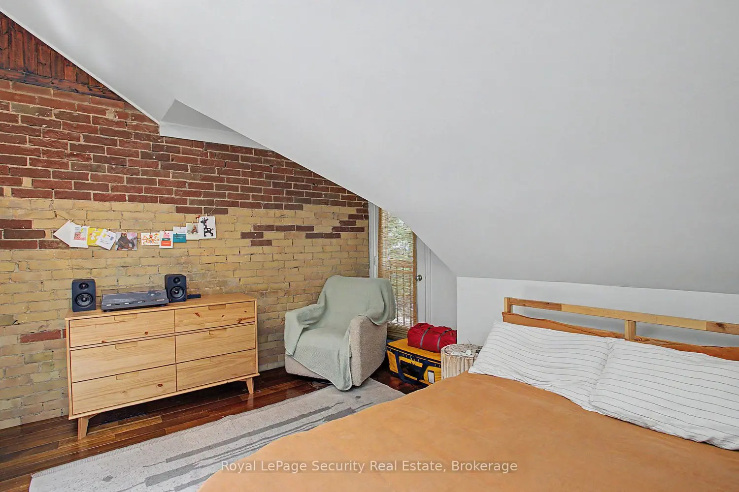 410 Manning Avenue photo 3