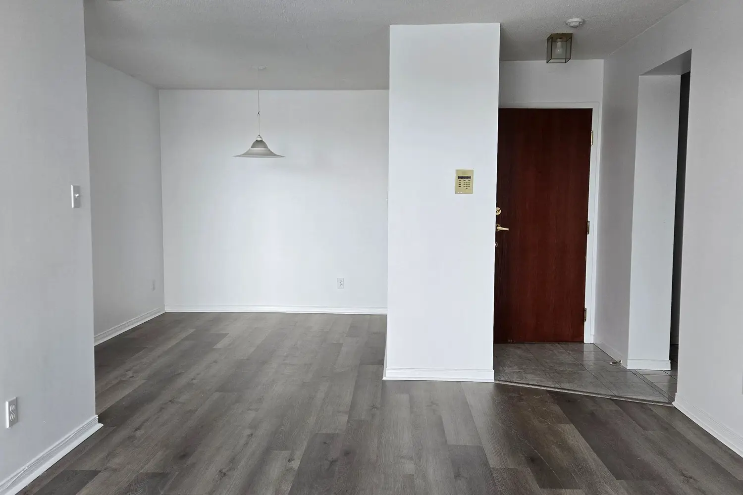18 Hillcrest Avenue 1403 photo 2