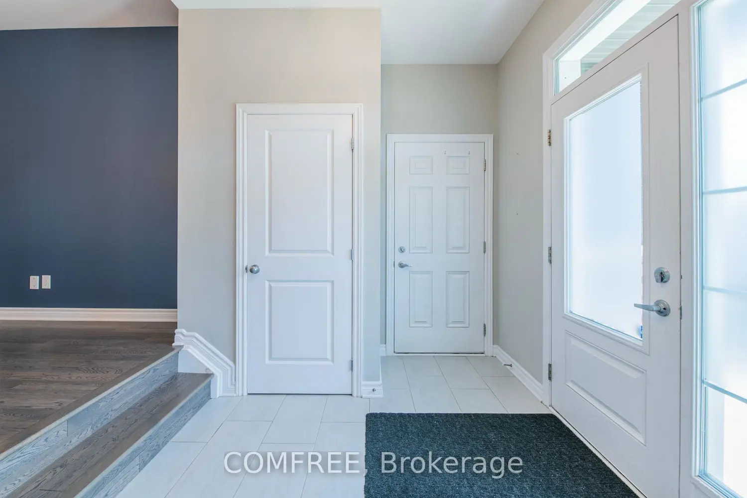 206 Kimpton Drive photo 3