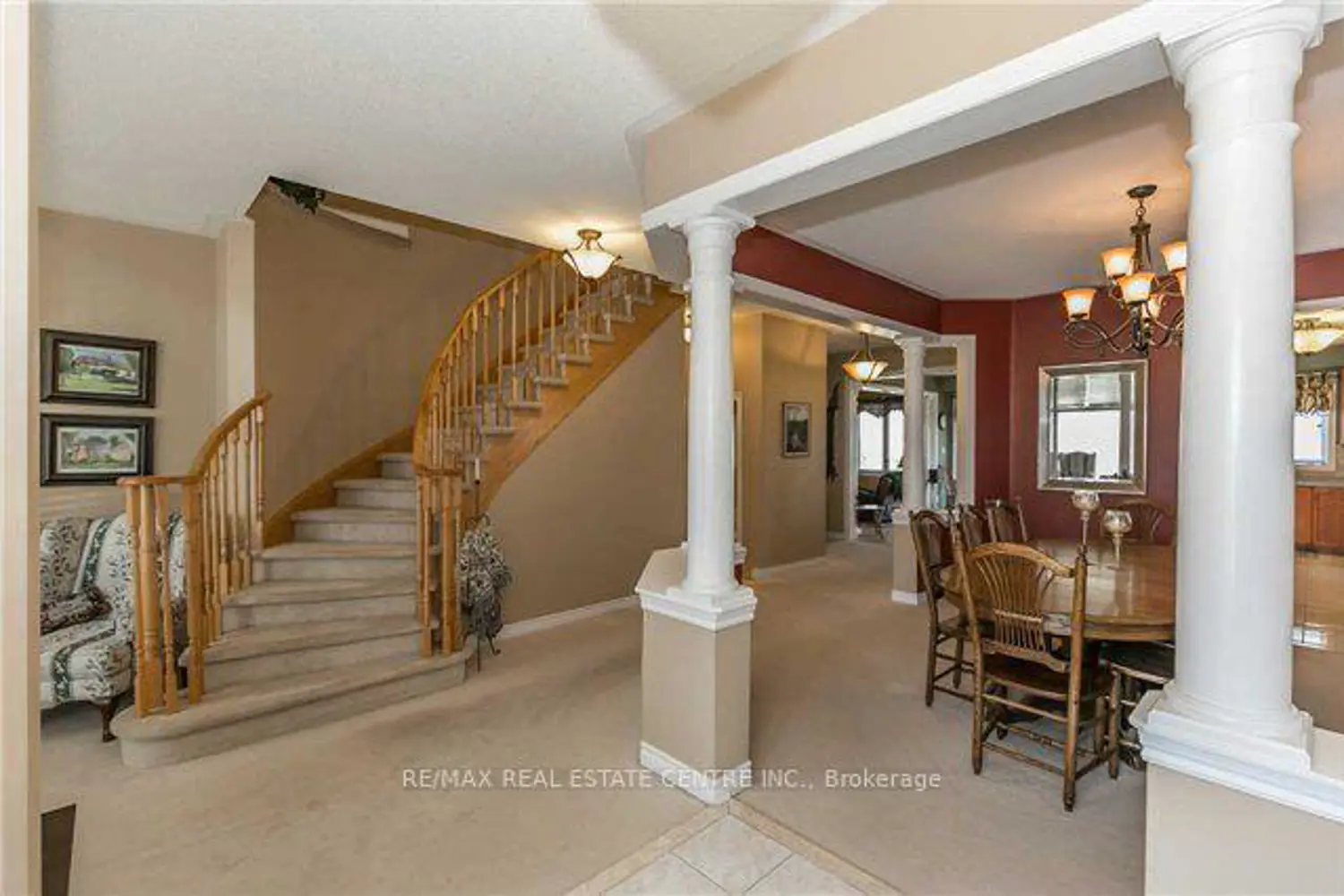 13 Lions Court photo 2
