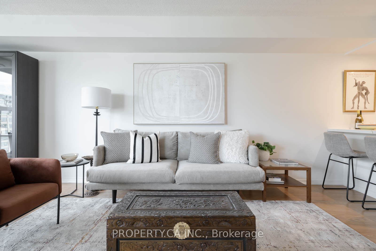 1111-77 Harbour Square, Toronto, ON, M5J 2S2 photo 3