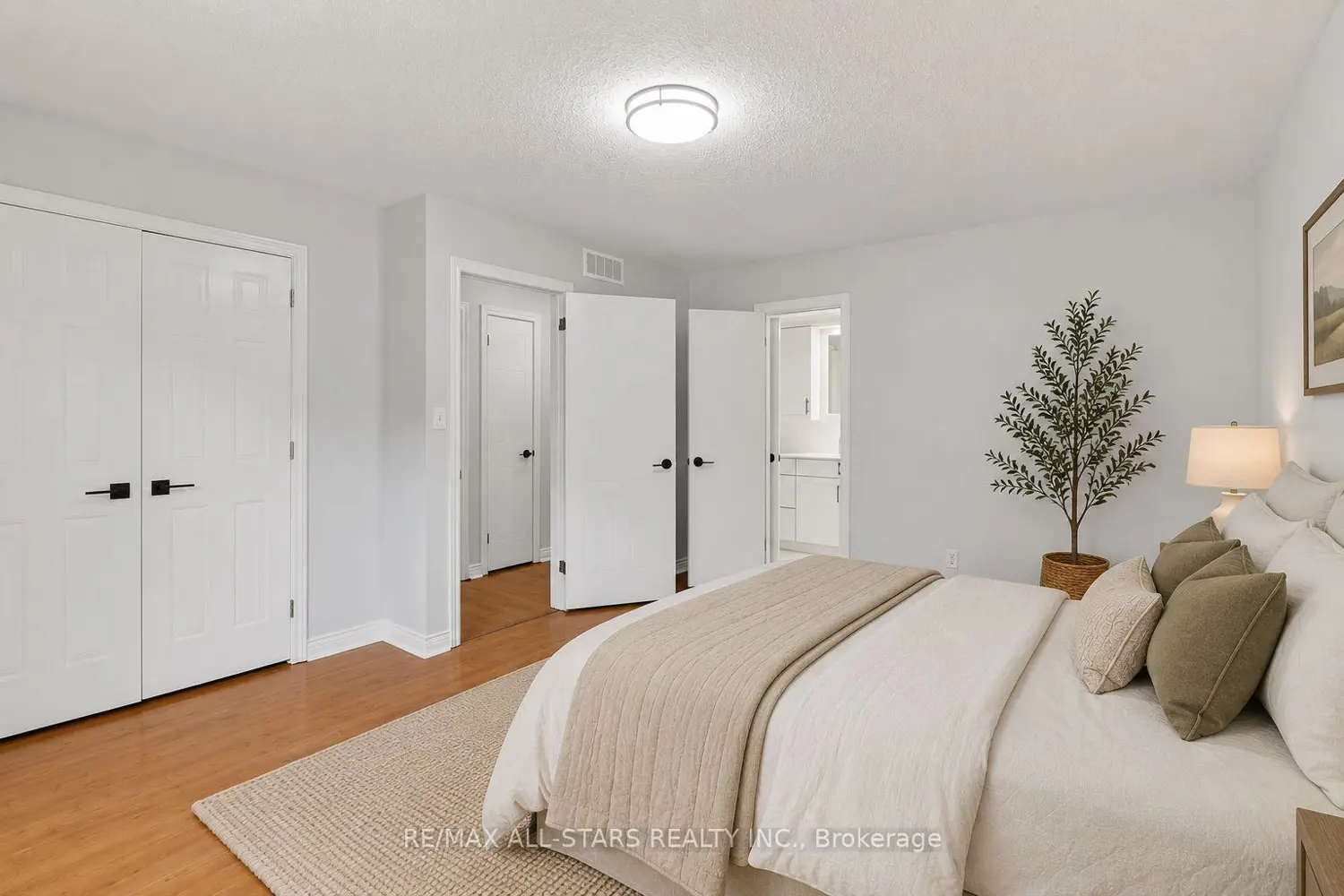 29 Lakeview Drive photo 4