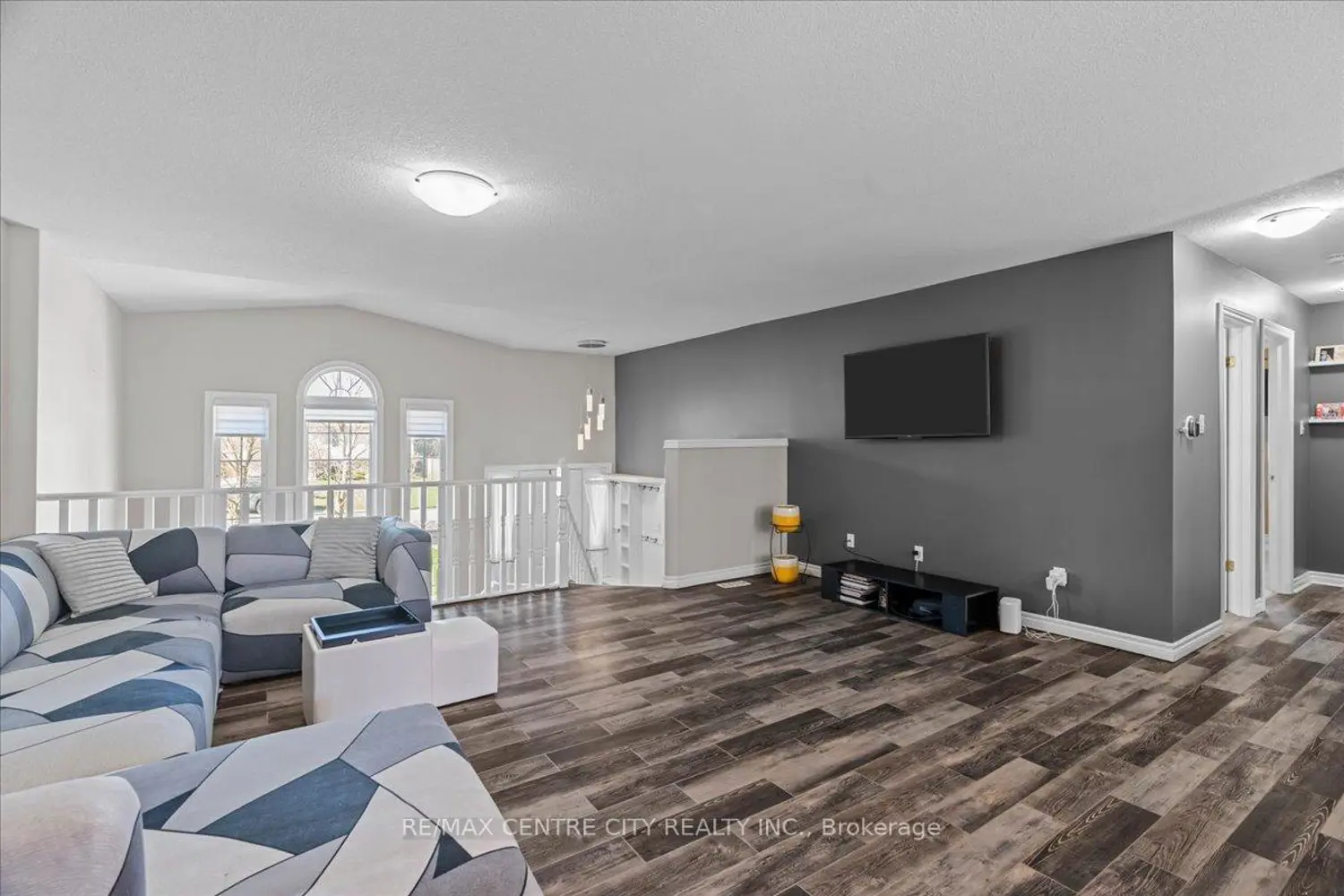 19 Dell Drive photo 3