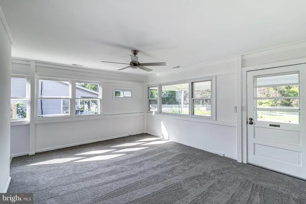 1318 Wilson Point Road, Baltimore, MD 21220 photo 4