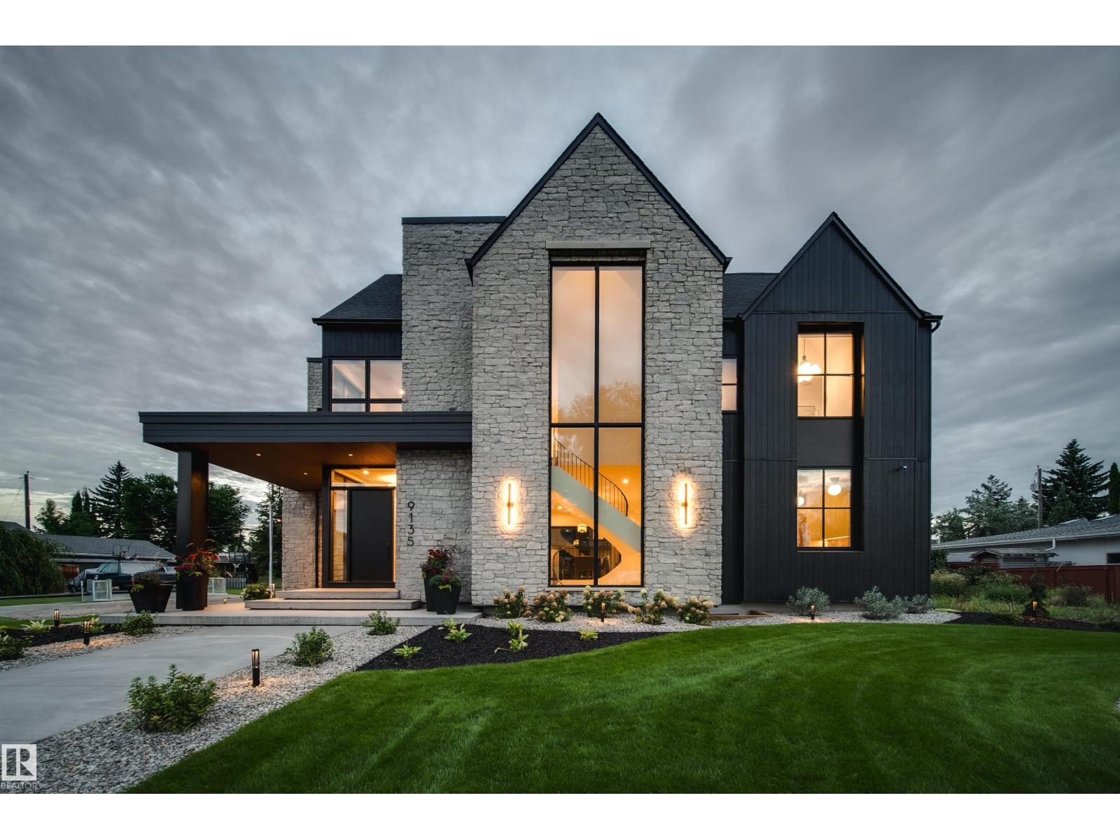 9135 141 Street NW, Edmonton, AB, T5R0L5