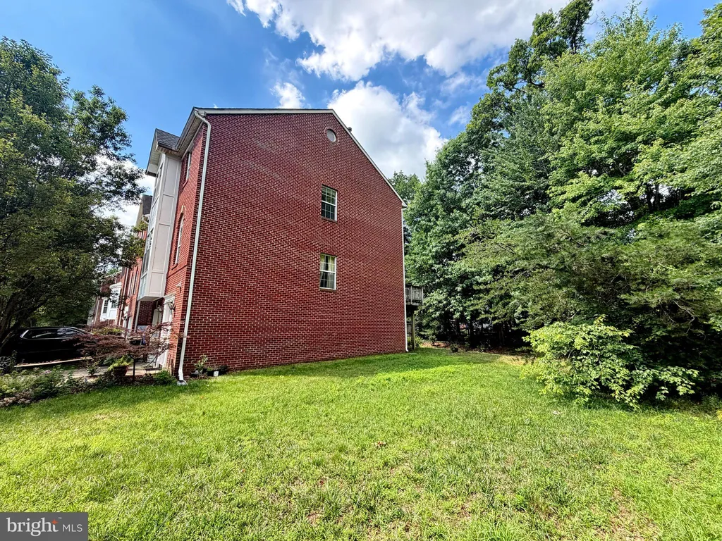 10186 Tree Frog Place, White Plains, MD 20695 photo 3