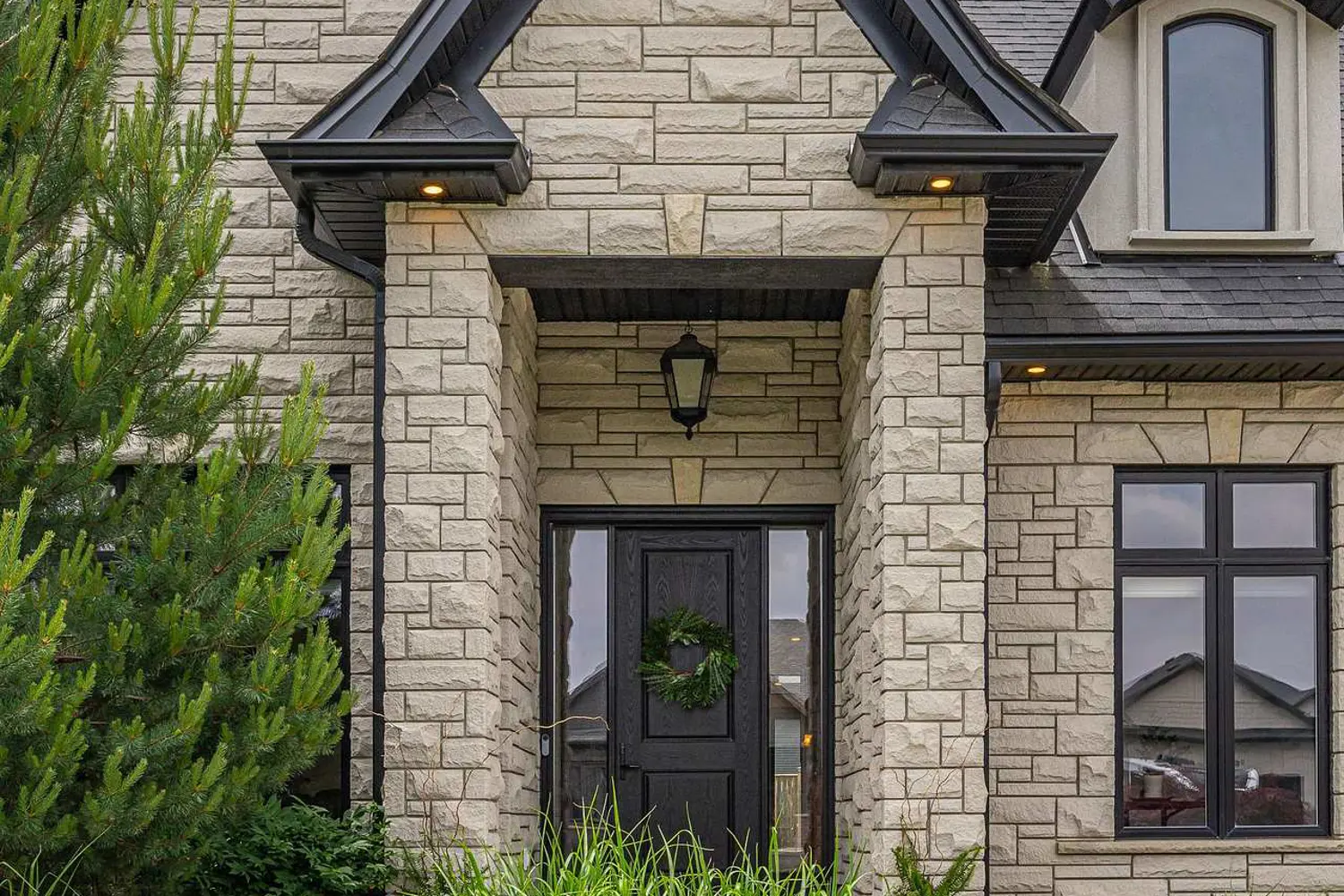 8 Oscar Davis Court