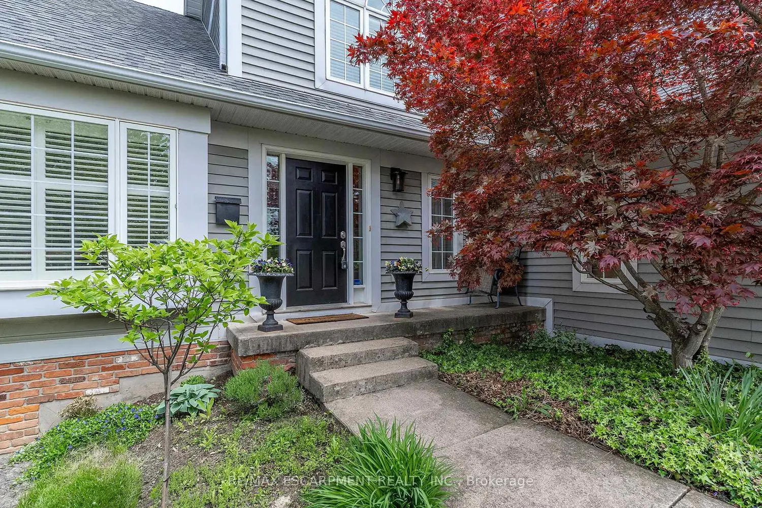 4021 Mountain Street photo 2