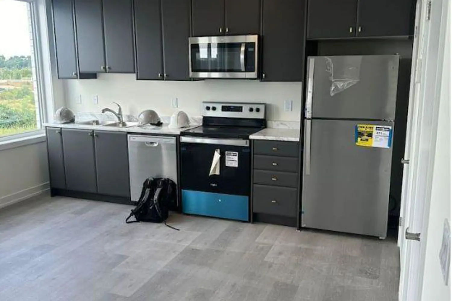 160 Densmore Road 1603 photo 4