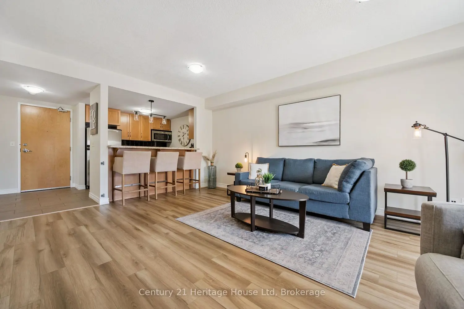 901 Paisley Road 207