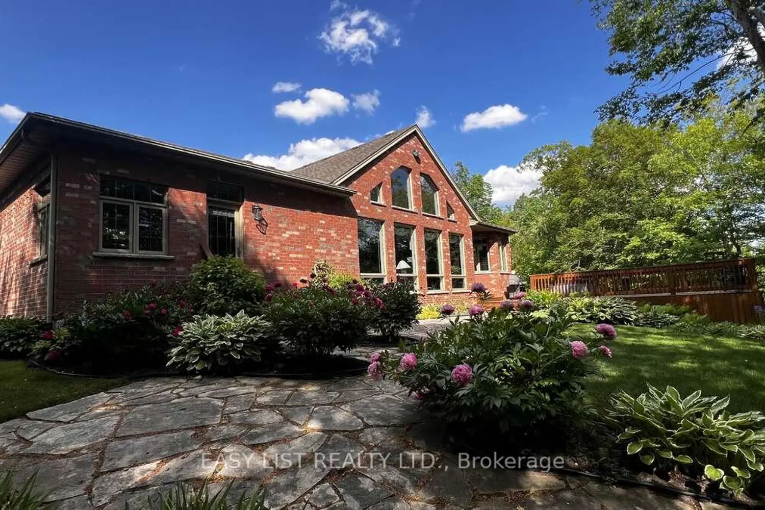 13749 Largie Road photo 2