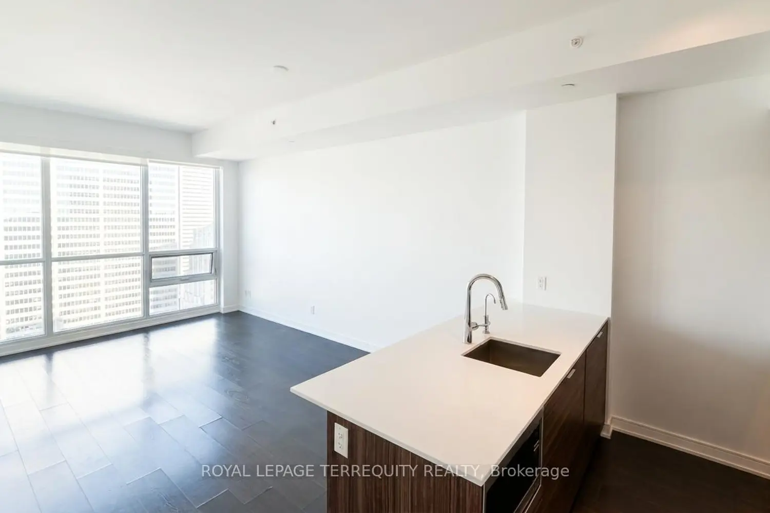 88 Scott Street 4707 photo 3
